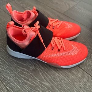 Nike zoom. Strap training shoes. So comfy and unique